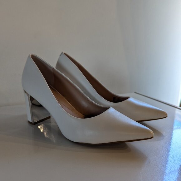 Alfani Step N Flex White Jensonn Pumps - Picture 1 of 5